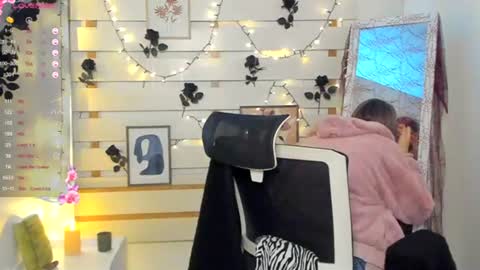 Monika online show from 10/30/25, 02:07