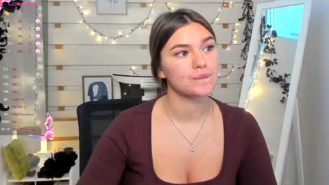 Monika online show from 12/13/25, 07:53