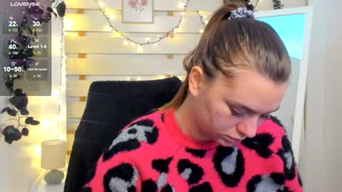 Monika online show from 02/08/26, 01:25