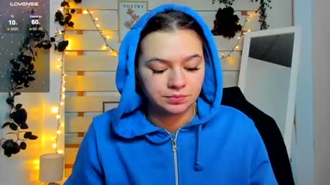 Monika online show from 02/10/26, 11:47