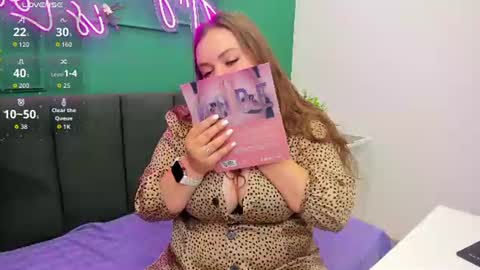 Monika online show from 07/10/26, 12:48