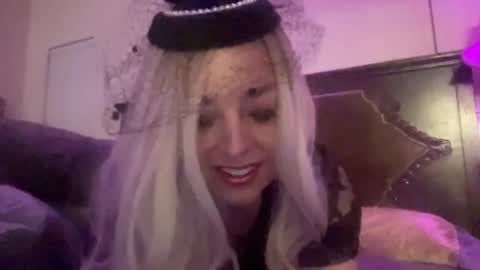 Snapshot of monroelovesyou chatting on 02/03/25, 06:34 Monroe online show from 02/03/25, 06:34