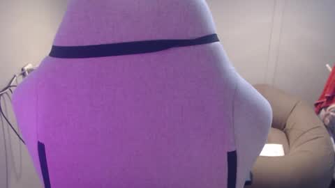 Snapshot of monstercockselfsuck chatting on 01/23/25, 10:22 ELYSE A SIMPLE GIRL online show from 01/23/25, 10:22