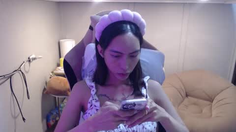 Snapshot of monstercockselfsuck chatting on 03/06/25, 11:47 ELYSE A SIMPLE GIRL online show from 03/06/25, 11:47