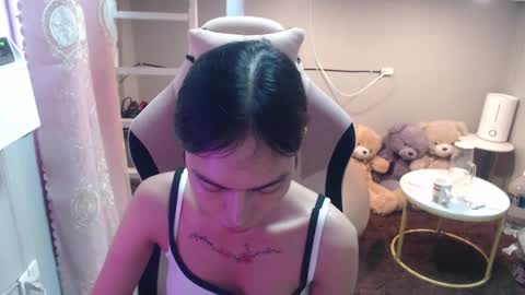 Snapshot of monstercockselfsuck chatting on 09/10/25, 12:43 ELYSE A SIMPLE GIRL online show from 09/10/25, 12:43