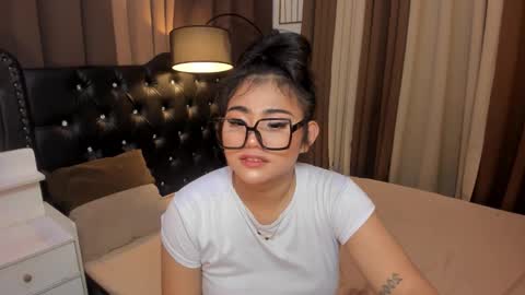 Snapshot of monstrouscockdivaontop chatting on 01/15/25, 12:09 Ruthie online show from 01/15/25, 12:09