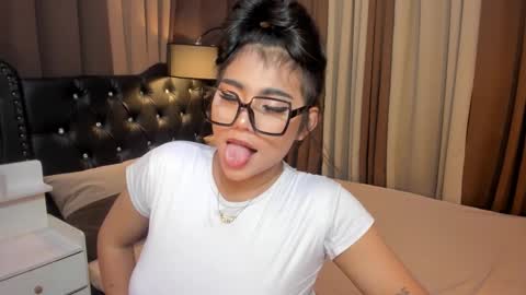 Snapshot of monstrouscockdivaontop chatting on 01/15/25, 11:19 Ruthie online show from 01/15/25, 11:19