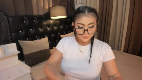 Snapshot of monstrouscockdivaontop chatting on 01/29/25, 10:22 Ruthie online show from 01/29/25, 10:22