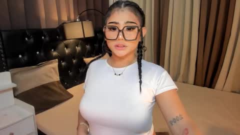 Snapshot of monstrouscockdivaontop chatting on 02/26/25, 02:26 Ruthie online show from 02/26/25, 02:26