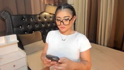 Snapshot of monstrouscockdivaontop chatting on 03/03/25, 12:27 Ruthie online show from 03/03/25, 12:27