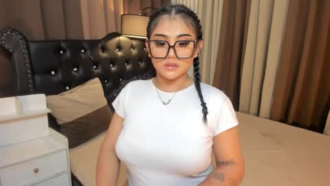 Snapshot of monstrouscockdivaontop chatting on 03/04/25, 10:35 Ruthie online show from 03/04/25, 10:35