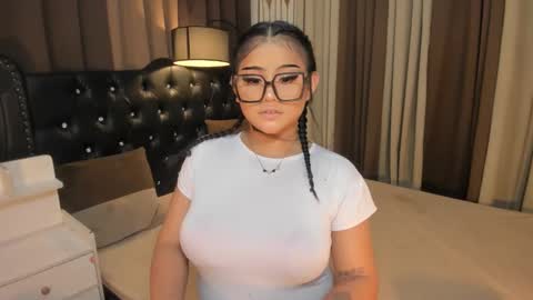 Snapshot of monstrouscockdivaontop chatting on 03/06/25, 06:59 Ruthie online show from 03/06/25, 06:59