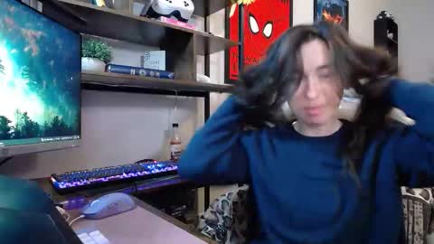 Snapshot of monstrumologist chatting on 12/04/25, 01:15 Lydia Mooney online show from 12/04/25, 01:15