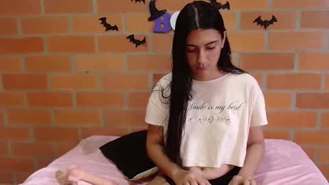 Luisa online show from 10/29/25, 02:08