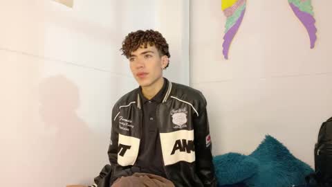 Snapshot of monyel_blake chatting on 06/05/26, 11:27 online show from 06/05/26, 11:27