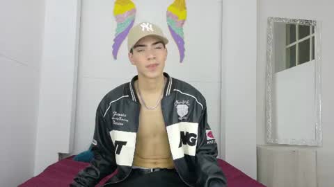 Snapshot of monyel_blake chatting on 06/11/26, 11:41 online show from 06/11/26, 11:41
