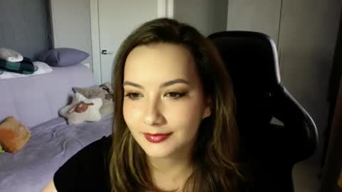 moodiemira online show from 09/16/25, 03:02