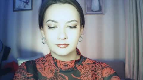 moodiemira online show from 09/25/25, 06:44