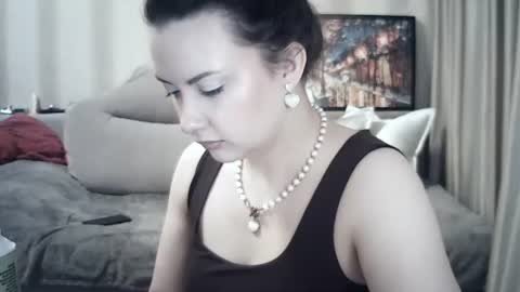 Snapshot of moodiemira chatting on 06/10/26, 05:34 moodiemira online show from 06/10/26, 05:34