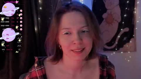 Snapshot of moon__girl chatting on 03/15/26, 06:47 Roxy online show from 03/15/26, 06:47
