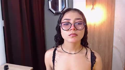 moon_and_fire_ online show from 02/05/26, 05:01