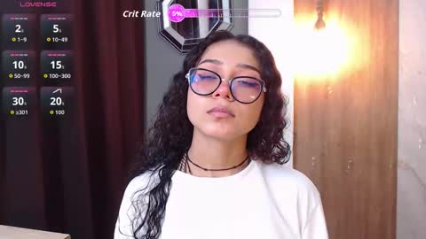 moon_and_fire_ online show from 03/18/26, 06:49