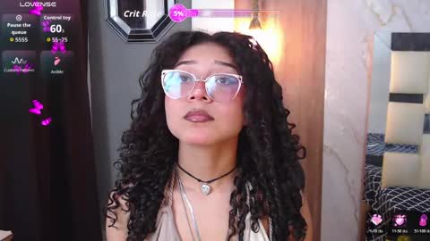 moon_and_fire_ online show from 05/26/26, 05:14
