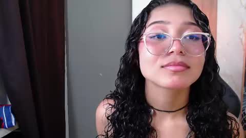 moon_and_fire_ online show from 06/27/26, 05:12