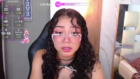 moon_and_fire_ online show from 07/10/26, 07:01