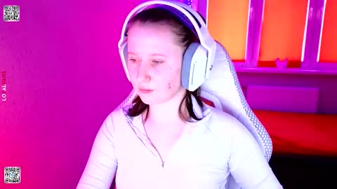 Lola online show from 02/05/26, 08:19