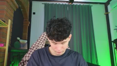 moon_gloww online show from 02/25/26, 08:57