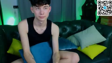 moon_gloww online show from 03/02/26, 10:00