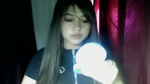 Snapshot of moon_of_desirexx chatting on 10/05/25, 08:29 Joy online show from 10/05/25, 08:29