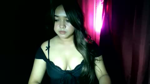 Snapshot of moon_of_desirexx chatting on 10/14/25, 11:49 Joy online show from 10/14/25, 11:49