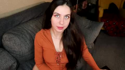 Snapshot of moon_sonata chatting on 05/31/26, 09:27 Kate Moon online show from 05/31/26, 09:27