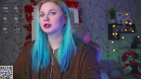 Emilia online show from 09/15/25, 09:31