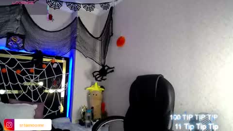 Moon Water   online show from 11/06/25, 10:16