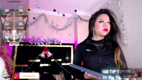 Moon Water   online show from 12/04/25, 10:35