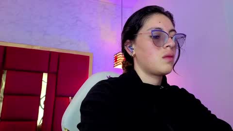 Snapshot of moon_winy chatting on 05/06/26, 11:15 Winy online show from 05/06/26, 11:15
