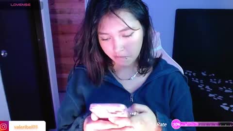 Snapshot of moonbella_bell chatting on 02/28/25, 03:48 bell online show from 02/28/25, 03:48