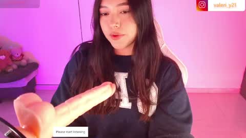 Snapshot of moonbella_bell chatting on 06/08/26, 02:01 bell online show from 06/08/26, 02:01