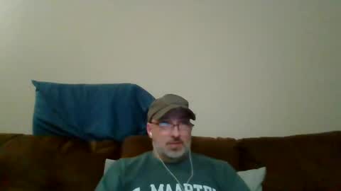 Snapshot of moondrake26 chatting on 12/22/24, 03:11 moondrake26 online show from 12/22/24, 03:11