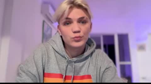 moonflamek online show from 02/21/26, 06:31