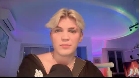 moonflamek online show from 02/22/26, 07:12