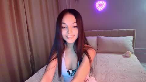 Mia online show from 11/23/25, 12:38