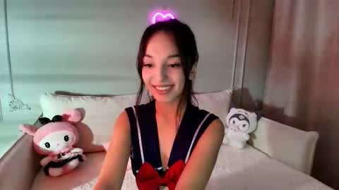 Mia online show from 11/30/25, 01:04