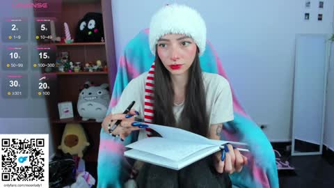 Snapshot of moonlady_ chatting on 12/15/24, 09:09 MOON  online show from 12/15/24, 09:09