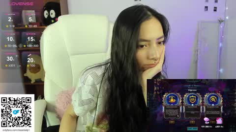 Snapshot of moonlady_ chatting on 01/23/25, 06:06 MOON  online show from 01/23/25, 06:06