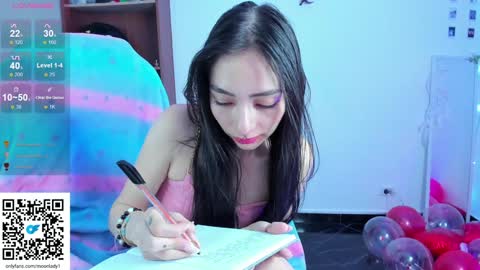 Snapshot of moonlady_ chatting on 02/03/25, 02:25 MOON  online show from 02/03/25, 02:25