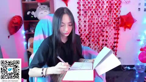 Snapshot of moonlady_ chatting on 02/21/25, 03:23 MOON  online show from 02/21/25, 03:23